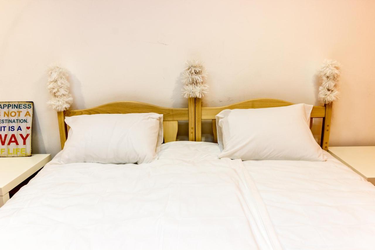 Hostel Best Time Lviv Exterior foto