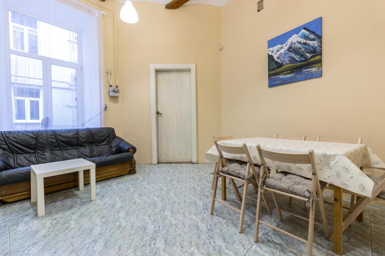 Hostel Best Time Lviv Exterior foto